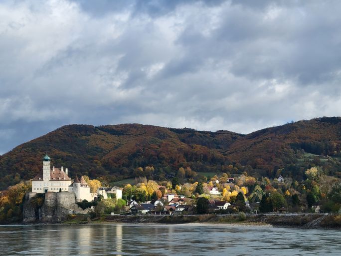 Lacey pfalz, wachau valley, danube river, austrian danube river, austria, castles, amawaterways danube river cruise