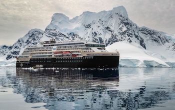 MS Roald Amundsen's new livery