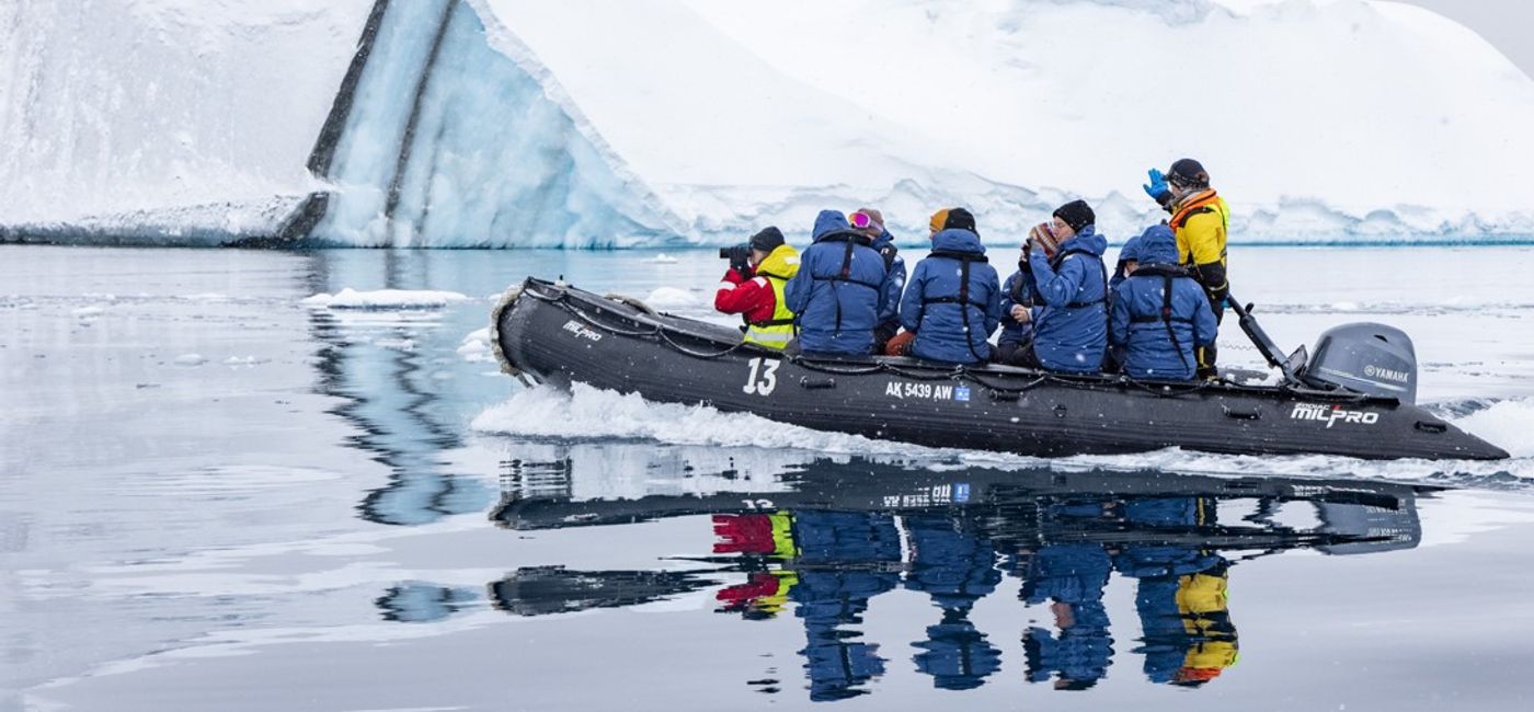 Image: (Courtesy of HX)