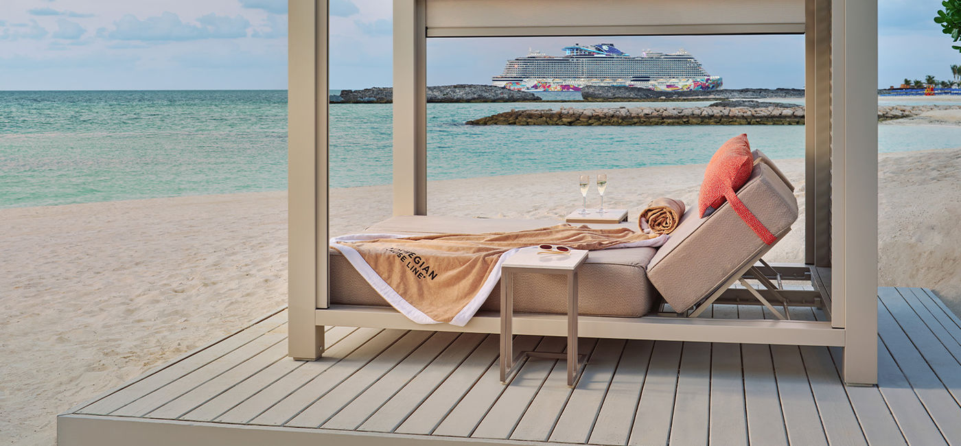 Image: A Vibe Shore Club day bed at Great Stirrup Cay (Photo Credit: Norwegian Cruise Line)