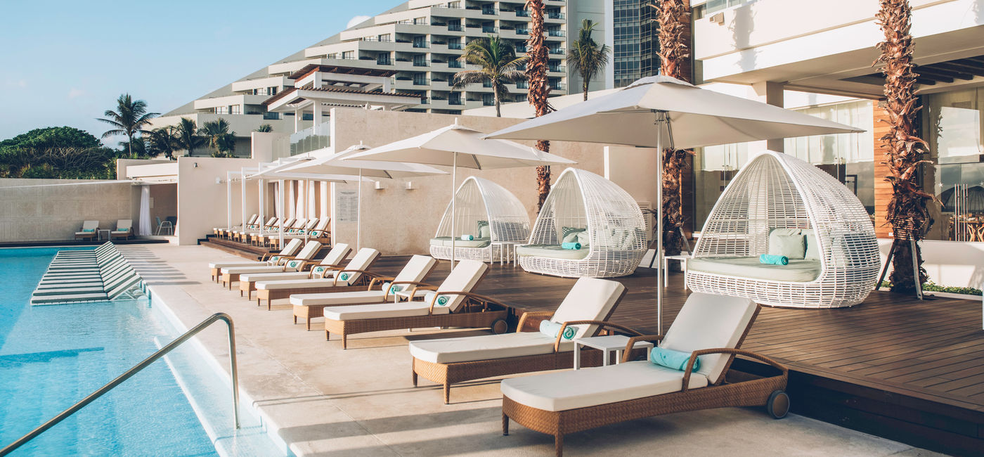 Image: American Airlines Vacations Black Friday Sale: Save Even More on all Destinations (Courtesy of American Airlines Vacations)