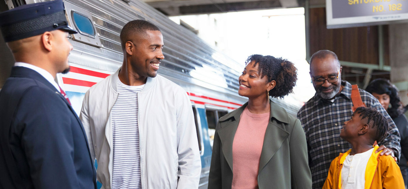 Image: Family traveling with Amtrak. (Photo Credit: Amtrak)