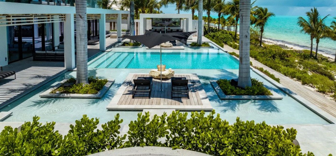 Image: Legasea Villa, Long Bay, Turks and Caicos (Photo Credit: Rental Escapes)