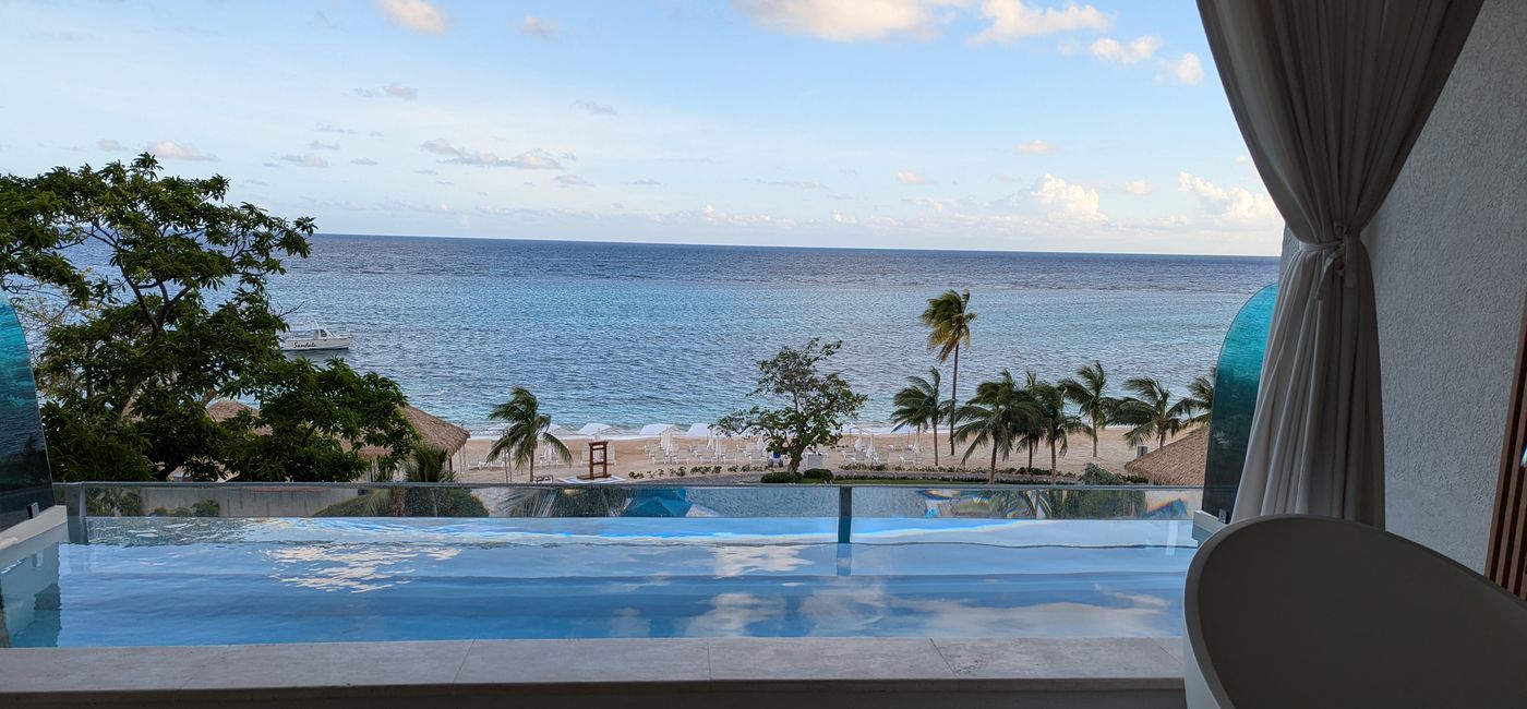Image: The Skypool suite view at Sandals Dunn's River (Photo Credit: Eric Bowman)