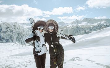 Buddy-moons in the mountains with Classic Vacations