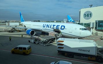 United Airlines, plane, travel,